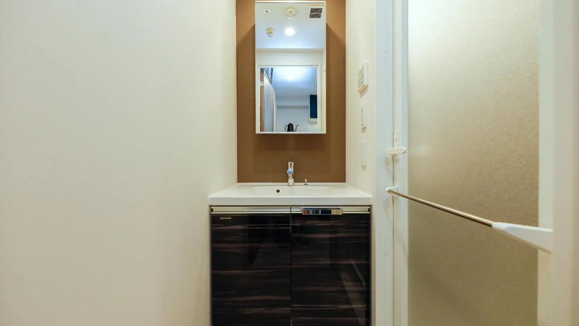 Seaside Tamachi 202,302,402,502,602,702 - Vacation Stay 44341V Tokyo 0*,  Japan